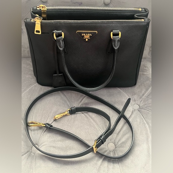 Prada Galleria Medium Saffiano leather bag & Key case Bundle - Picture 15 of 16